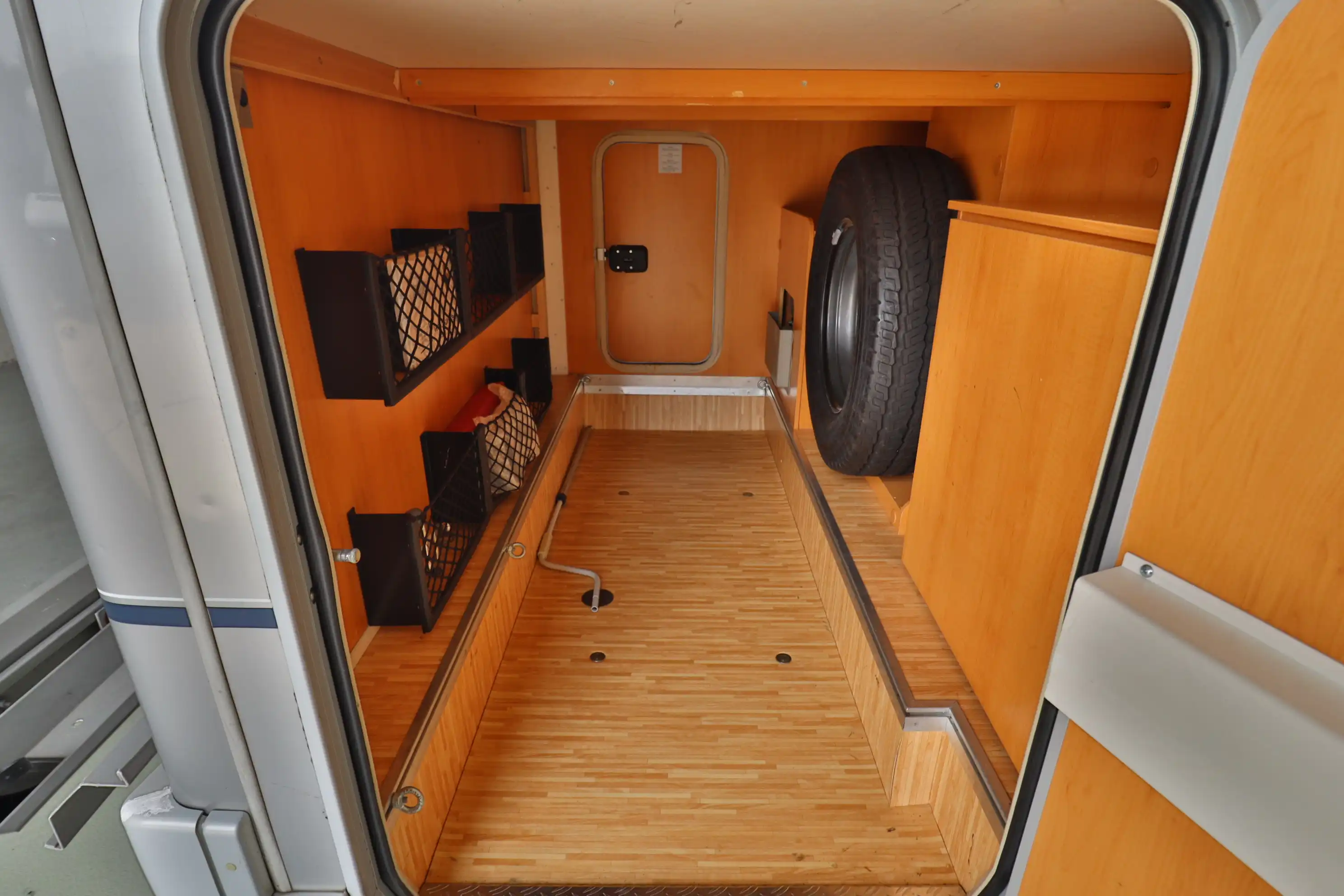 HYMER-ERIBA Van 572 
